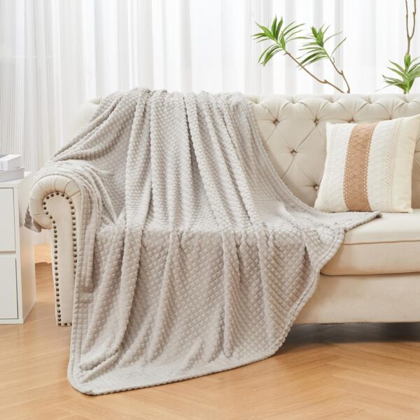 Andency Fleece Throw Blanket, 50x60 Inches - Image 2